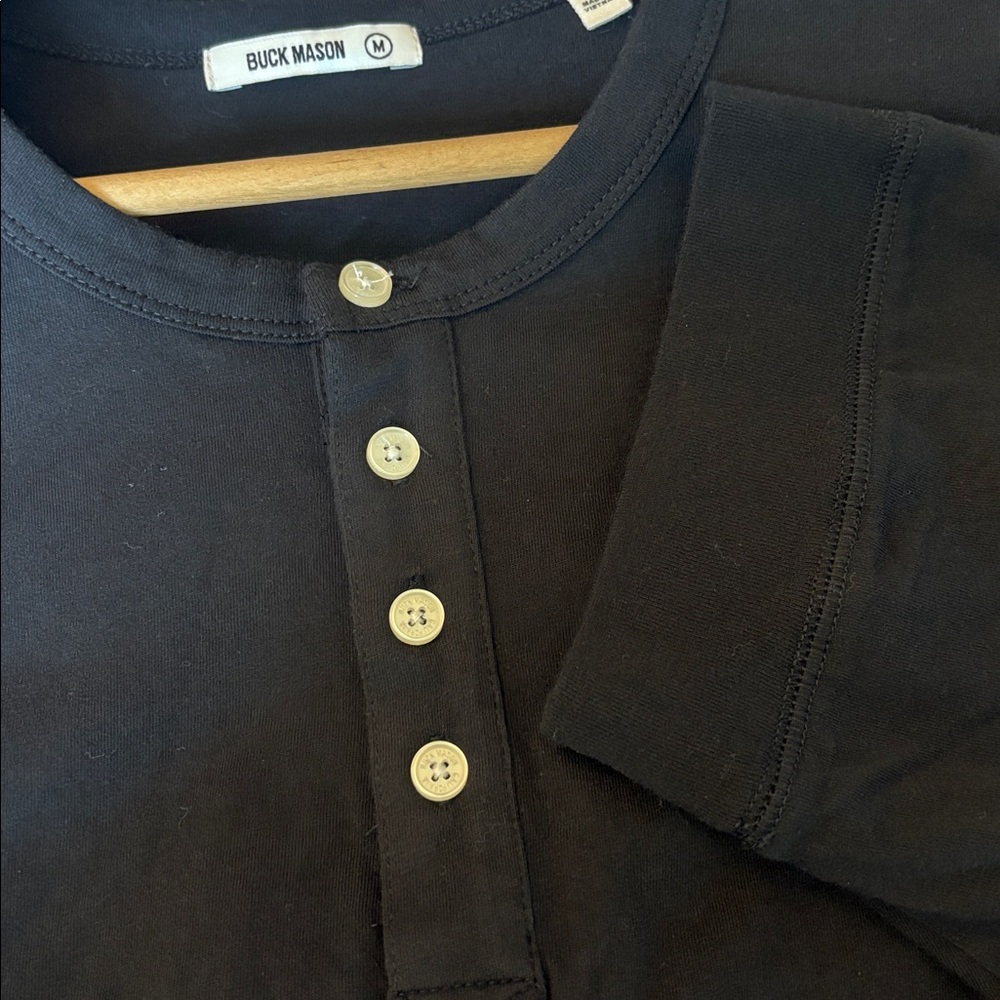 Buck Mason Pima Cotton Short Sleeve Henley Curved Hem Size M EUC - Picture 5 of 7